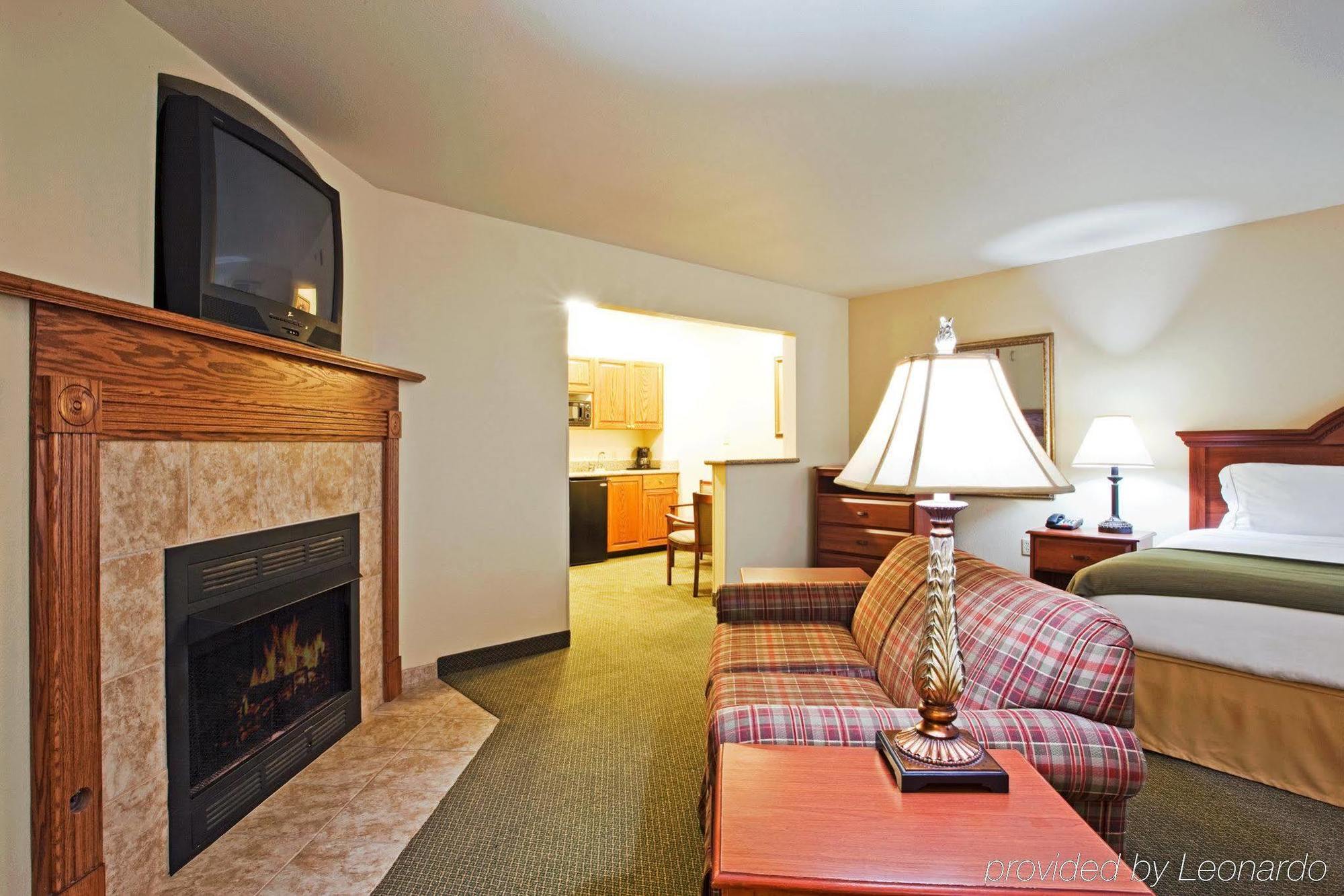 Holiday Inn Express Hotel & Suites Claypool Hill -Richlands Area By Ihg Pounding Mill Zimmer foto